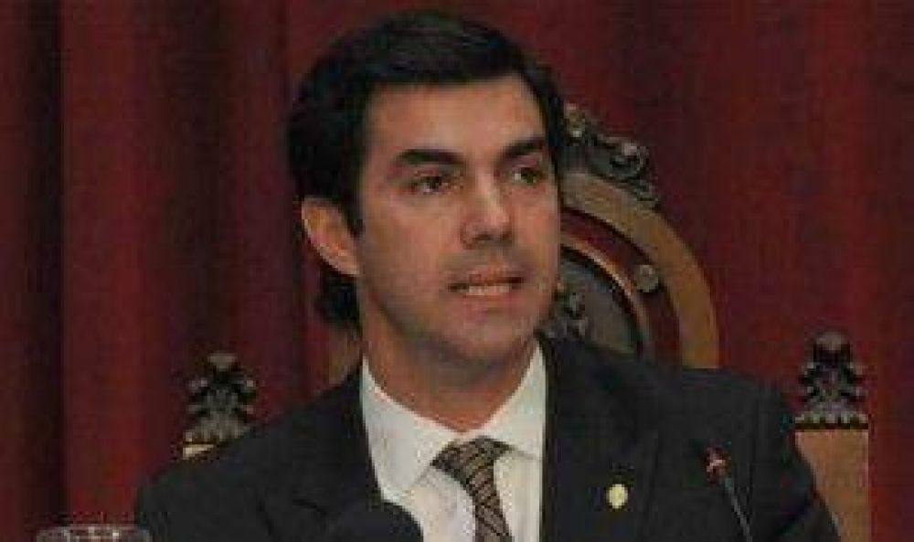 Para Urtubey, el desaf�o es devolver competitividad y que no impacte en el salario