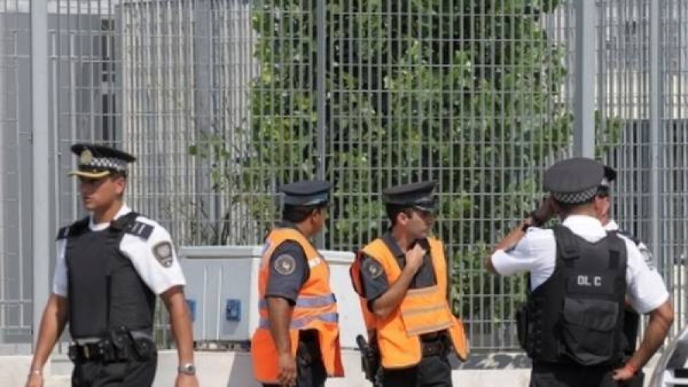 Alto, Polic�a: la trama secreta del traspaso de la Federal