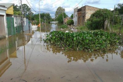 M�s de 10 mil evacuados en Concordia por la crecida