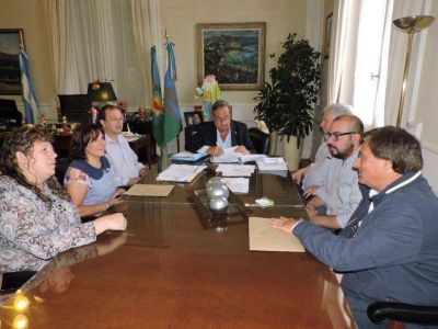 Se firm� el contrato y comienzan las obras de ampliaci�n del Jard�n 923