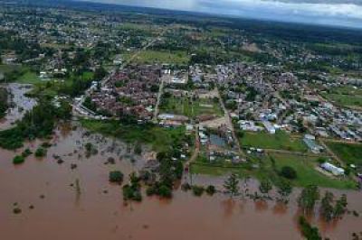Ya son 25 mil los evacuados en el Litoral, pero mejora la situaci�n