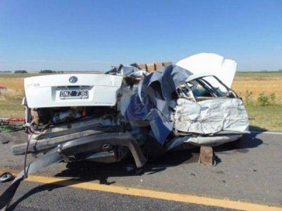 Tr�gico choque en cercan�as a Tres Arroyos: murieron dos hermanos de 16 a�os