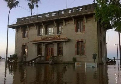 En Col�n son 750 los evacuados pero el r�o Uruguay da una tregua