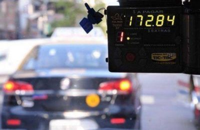 Desde ma�ana los viajes en taxis y remises ser�n m�s caros en Salta