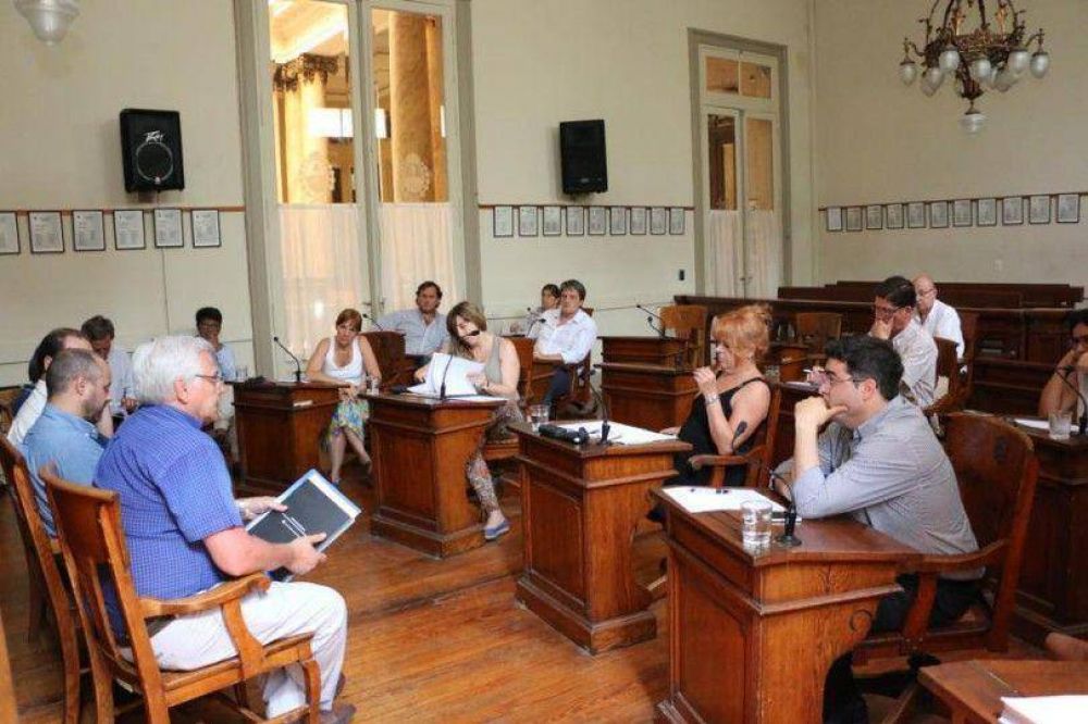El aumento y la nueva tasa de seguridad, los ejes del debate del Presupuesto 2016