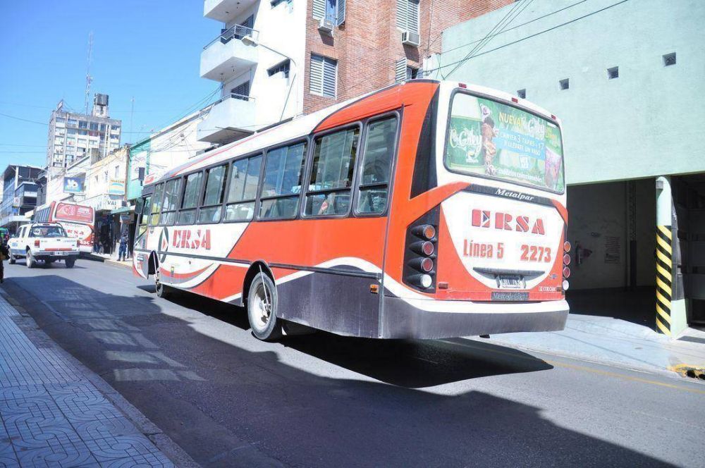 Subsidios: Las dos empresas de colectivos de Paran� recibieron en el a�o 147 millones de pesos 