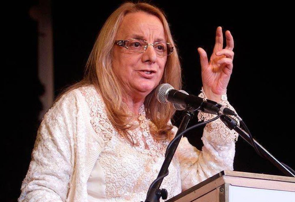 Alicia Kirchner hizo su primera cadena, anunci� ajuste y le pidi� dinero a Macri