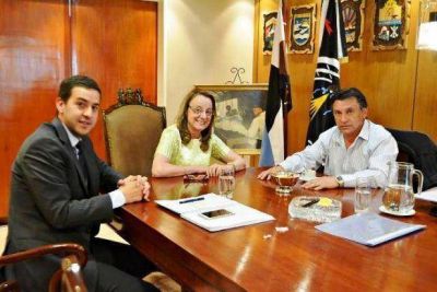 Garay: �La Gobernadora se mostr� predispuesta a acompa�arnos y ayudarnos�