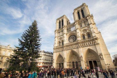 Musulmanes protegieron iglesias en Francia durante la Nochebuena