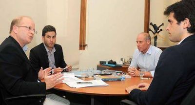 Naci�n comprometi� ayuda para productores afectados por inundaciones