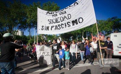 Sin el apoyo del arroyismo, el Concejo repudia los ataques neonazis