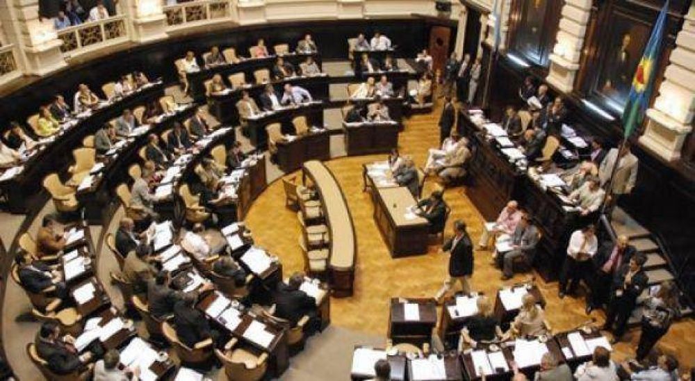 En Diputados: la oposici�n del FpV dej� sin Presupuesto a la Gobernadora Mar�a Eugenia Vidal
