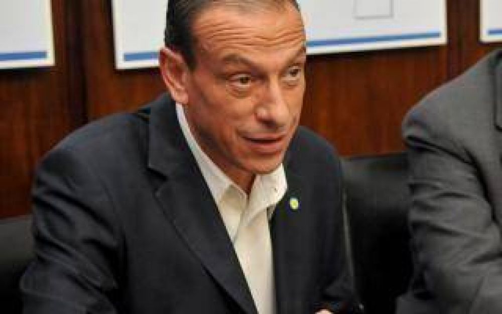El Intendente de Ca�uelas fue autorizado a asumir como Diputado