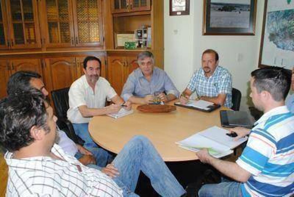 Moralejo se reuni con miembros del Colegio Veterinario y SENASA
