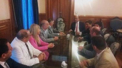 Manzur: �En febrero comenzaremos a hablar con los gremios sobre las paritarias�