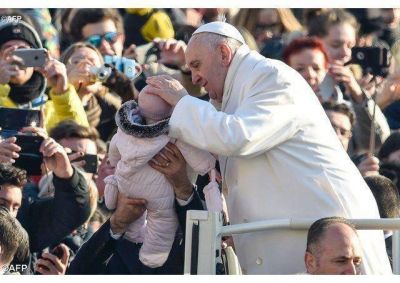 Papa: feliz 2016 con el amor y la paz del Ni�o Dios reci�n nacido