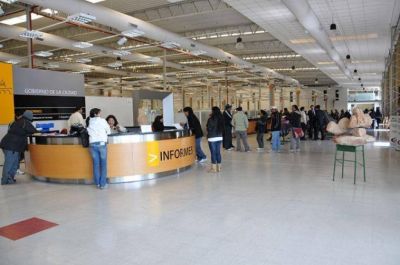 El ministerio de Trabajo fren� el paro de los municipales