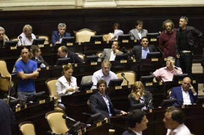Alcaldes de Massa quieren plata: le pegan al FpV y bancan a Vidal