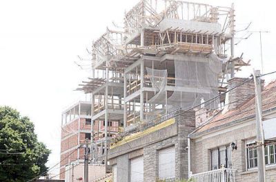 La construcci�n, con la misi�n de superar los escollos de 2015