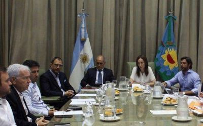 Los intendentes del PJ y Massa ayudan a Vidal a destrabar el presupuesto