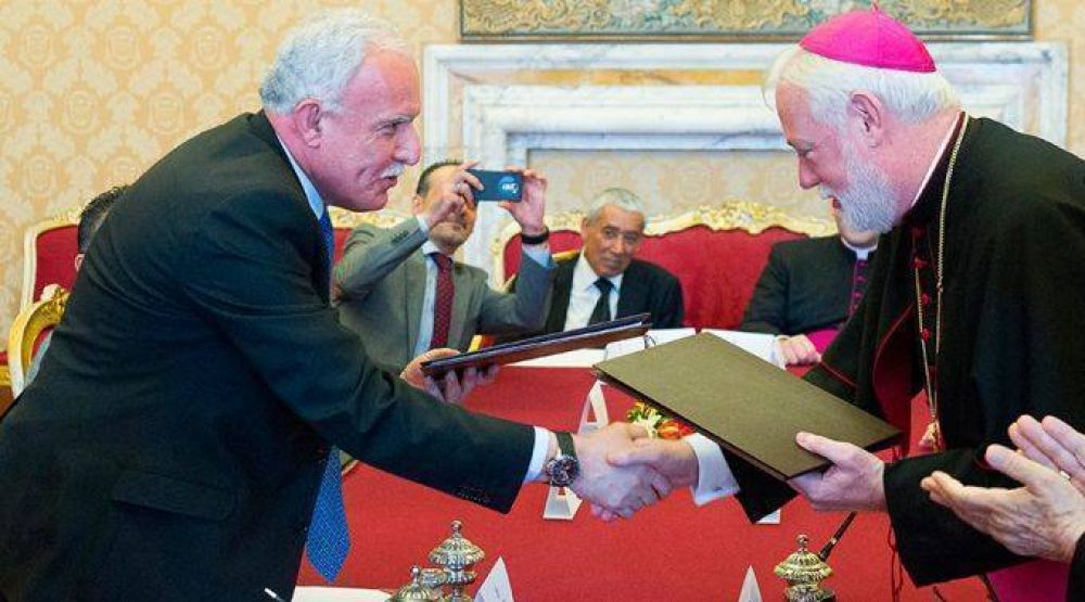Entra en vigor histórico tratado entre el Vaticano y el Estado de Palestina