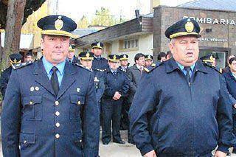 Polic�a mantiene sus jefes, pero con cambios internos