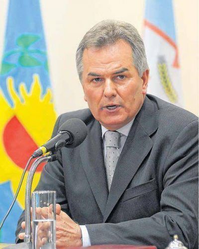 Gay expone cu�l es la �herencia� de Gustavo Bevilacqua