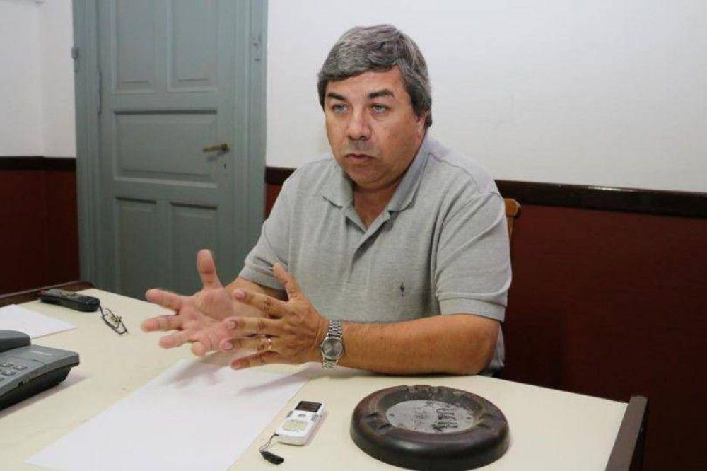 Carlos Fern�ndez critic� al Frente para la Victoria Escrito