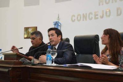 Nardini agradeci� a los ediles malvinenses por aprobar el presupuesto 2016
