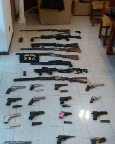 Secuestraron m�s armas en allanamientos para dar con los pr�fugos