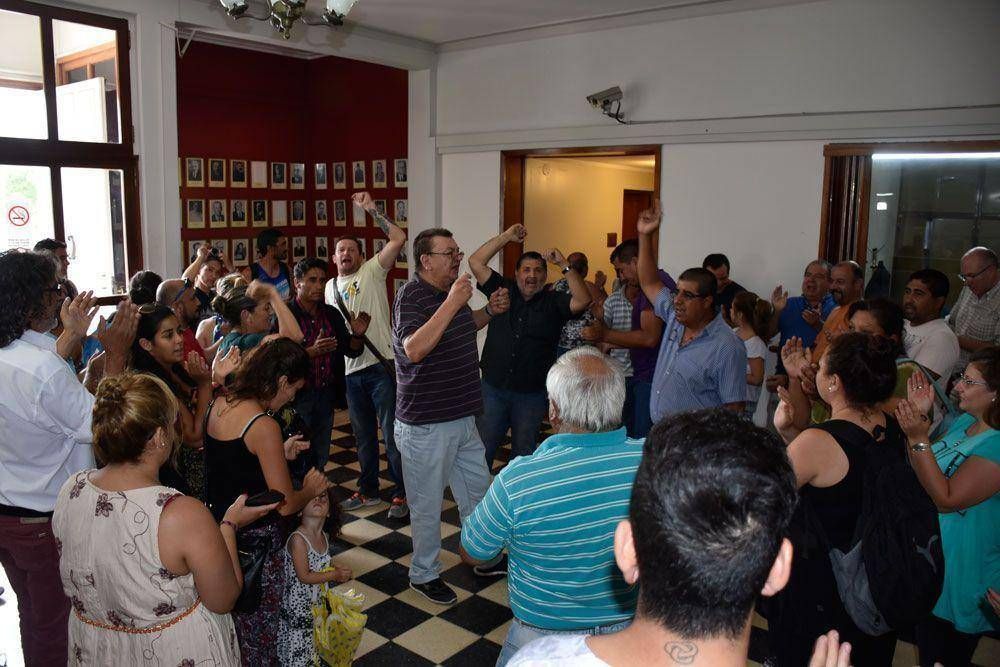 Altolaguirre no renovar� 60 contratos y los gremios ya advierten que habr� conflicto