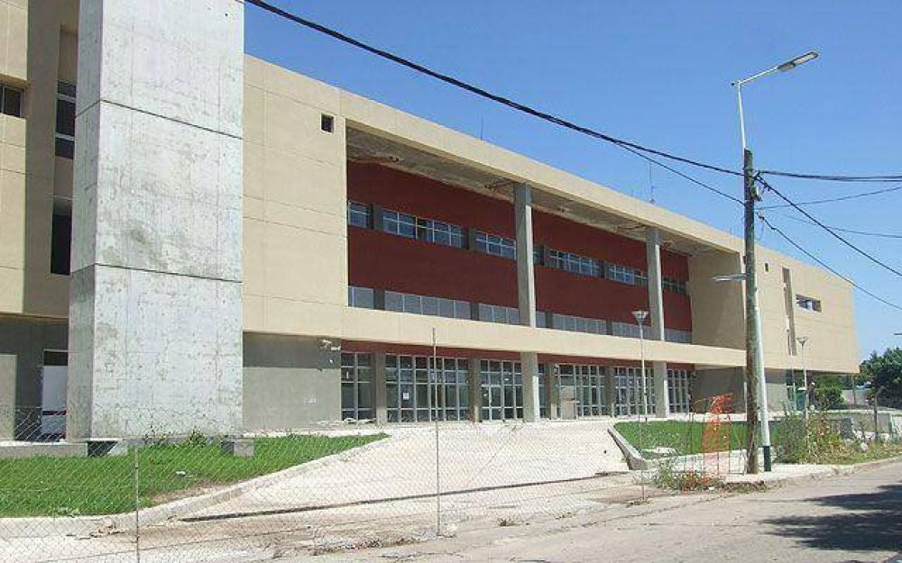 Obras que siguen a la espera