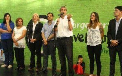 Ferraresi entreg� diplomas a m�s de 550 egresados del FINES 2