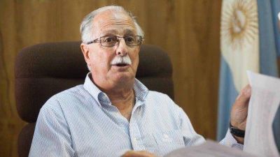 �Estamos trabajando para que los municipales tengan el sueldo disponible a las 0 del viernes�