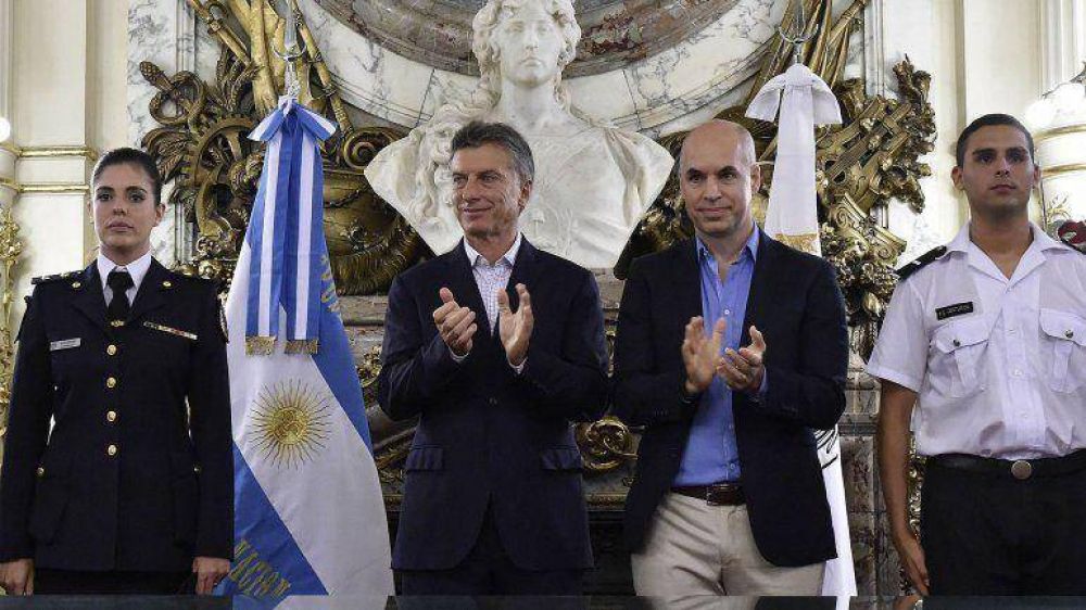 Macri y Larreta firmaron el traspaso de la Federal para 