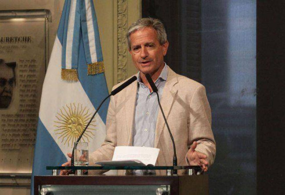 Ibarra sobre gremios: �Est� en sus manos llevar adelante las acciones que crean convenientes�
