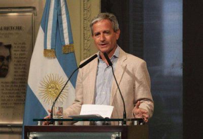 Ibarra sobre gremios: �Est� en sus manos llevar adelante las acciones que crean convenientes�