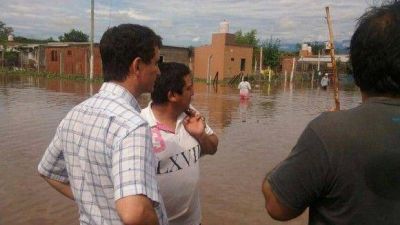 El Estado asiste a familias inundadas en el sur de la provincia