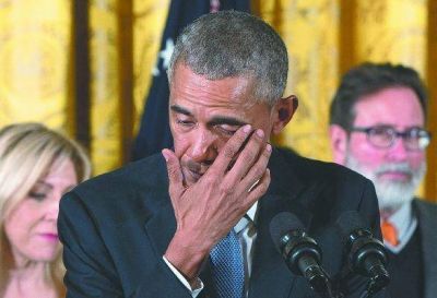 Obama decreta tibias medidas para el control de la venta de armas