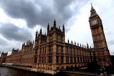 El Parlamento brit�nico debatir� vetar la entrada a Donald Trump al Reino Unido