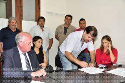 Es oficial el acuerdo con los municipales
