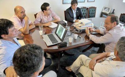 Analizan el manejo de cuencas para evitar inundaciones en Capital