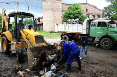 Mantenimiento de desag�es en la ciudad