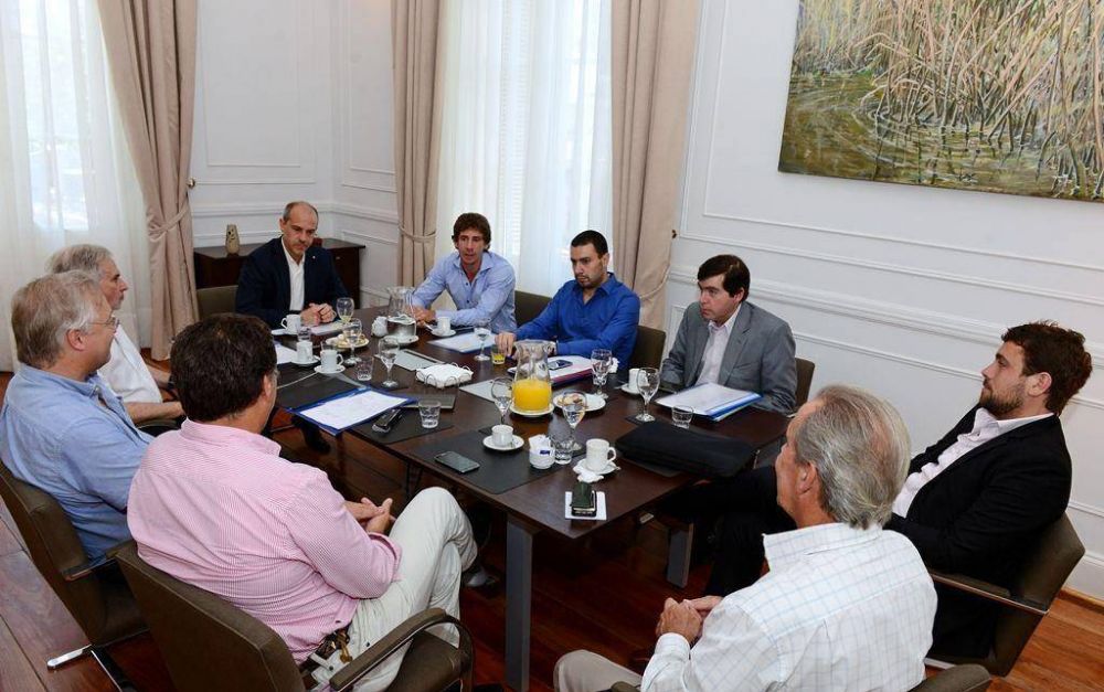 San Fernando plante� al Gobierno Nacional y a AYSA la finalizaci�n de obras inconclusas en el distrito 