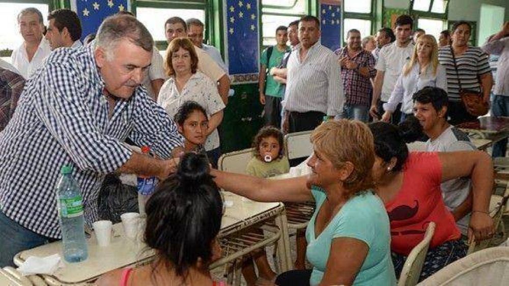Jaldo recorri� las zonas anegadas de la provincia