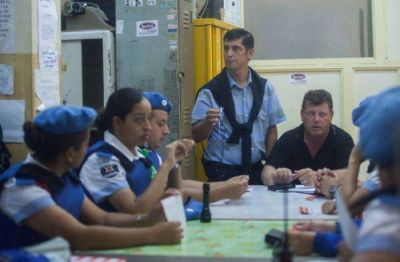 Grassi Mu�oz: �Recib� una dependencia devastada por la falta de personal y material de trabajo�
