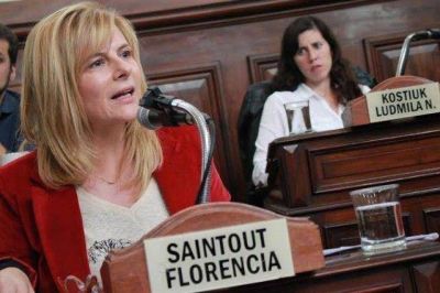 El FpV nacional y Popular denuncia persecuci�n pol�tica y achicamiento del Estado en la Municipalidad