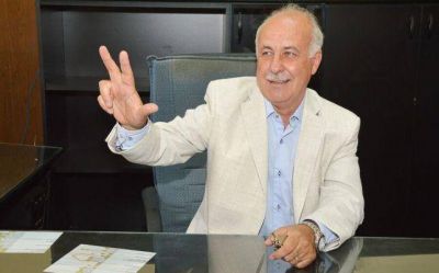 El Intendente emiti� un comunicado ante las versiones de despidos a empleados municipales