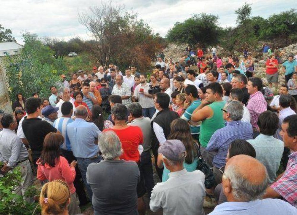 El Gobernador recorri� Luj�n y transmiti� tranquilidad a los afectados por las inundaciones