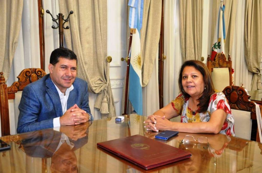El gobernador se reuni� con la senadora Hilda Aguirre de Soria